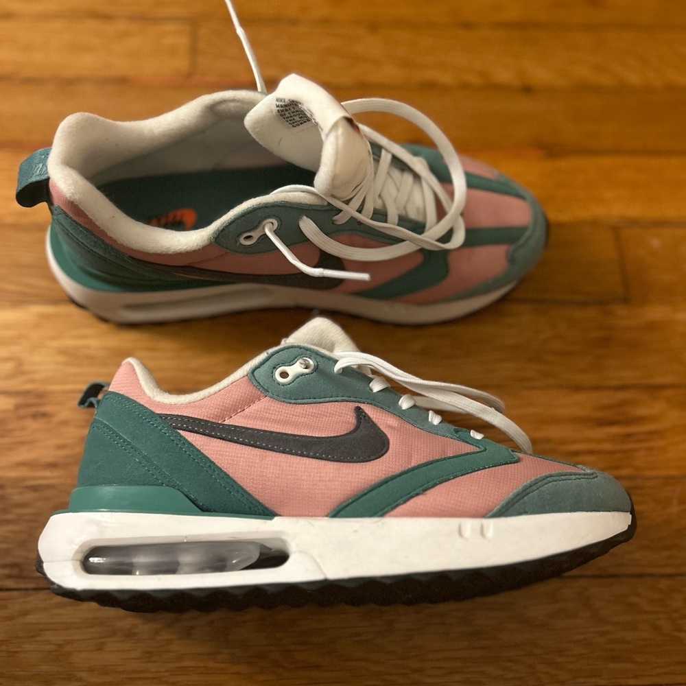 Hardly worn Nikes!
